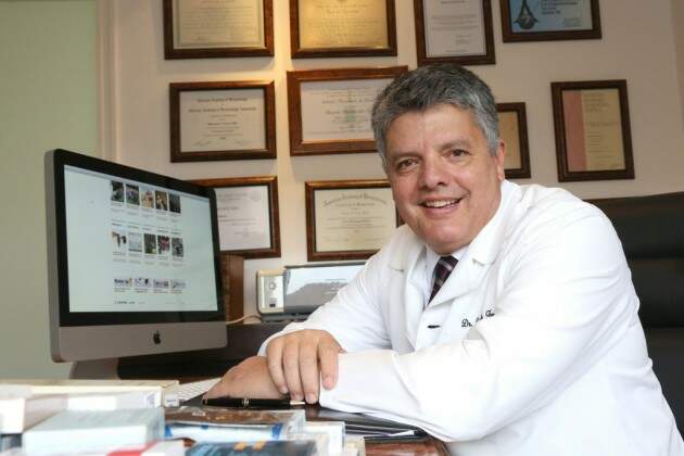Dr. Ricardo Fenelon